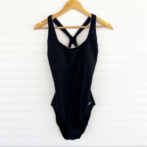 Speedo black one piece swimsuit Size 10 - Picture 1 of 8